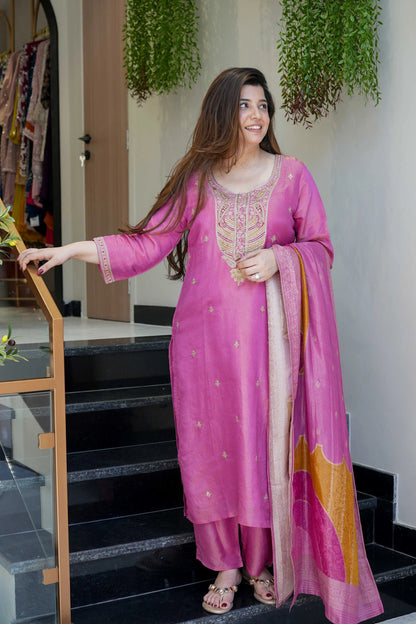 Peach Embroidered Viscose Simmer Kurti Set with Jacquard Dupatta